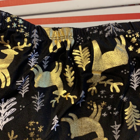 Plus Size Leggings - Picture 10 of 11